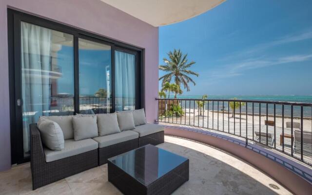 Diamante Beachfront Suites