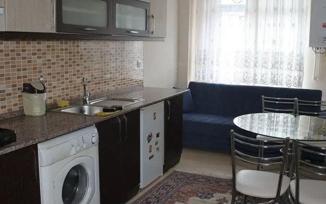 Apartman Suit