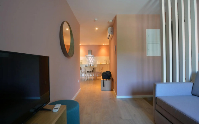 Spot Family Apartments