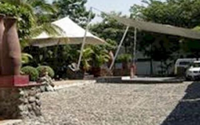 Montroi Hotel and Fitness