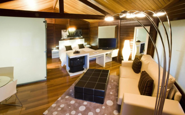 Complejo La Cigüeña