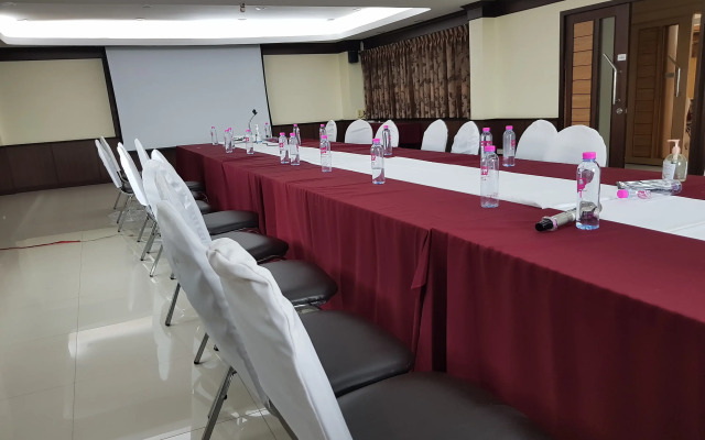 PoonSook Resident Hotel