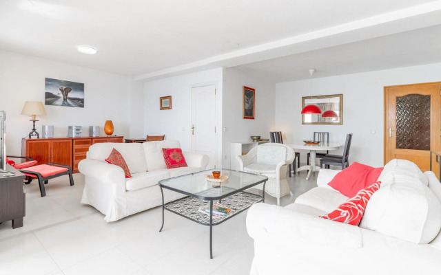 Seafront apartment Altea