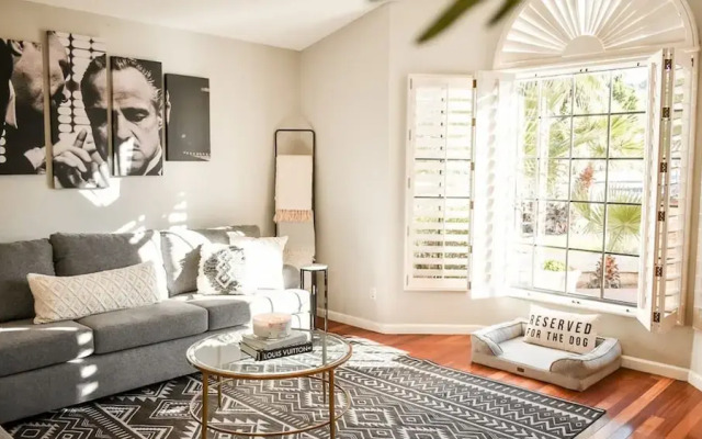 4-bdrm Vacation Dream Home W/backyard Paradise!