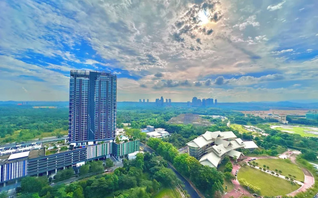 Encorp Marina Puteri Harbour by Stayrene