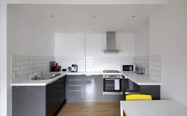 Modern Apartment in the Heart of Edinburgh