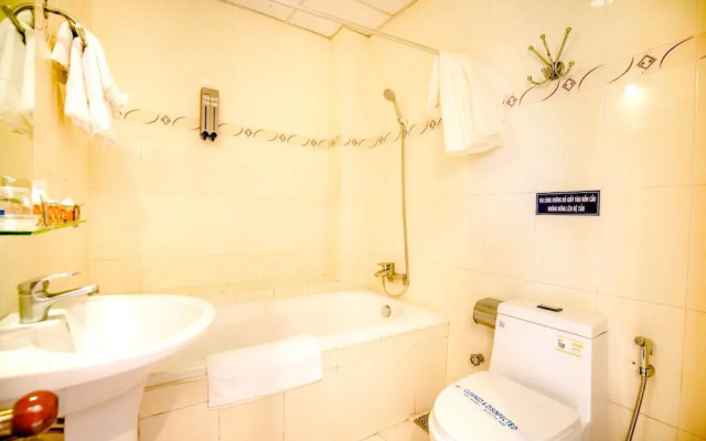 Y Linh Hotel