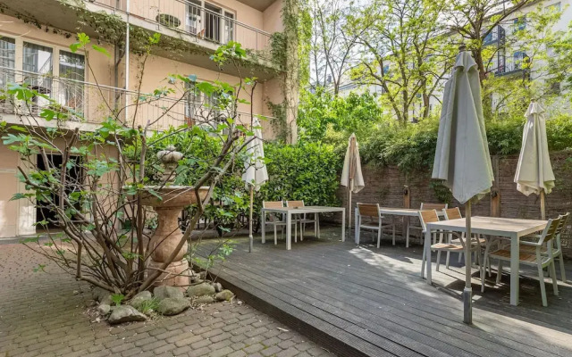 Schoenhouse Berlin City Street