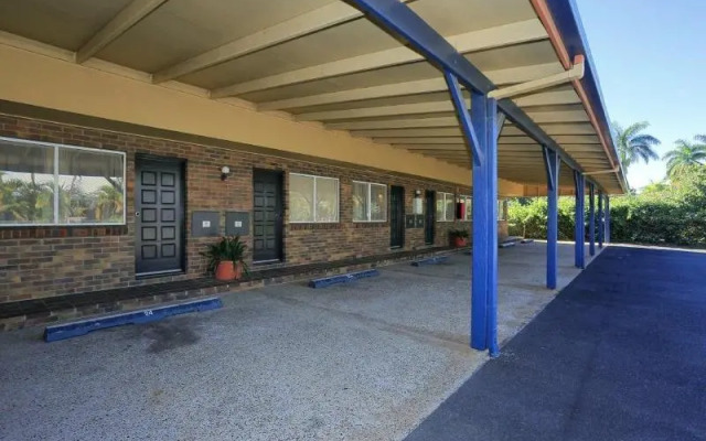 Smart Motels Bert Hinkler