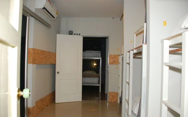 Buathai Loft Hostel Hua Hin