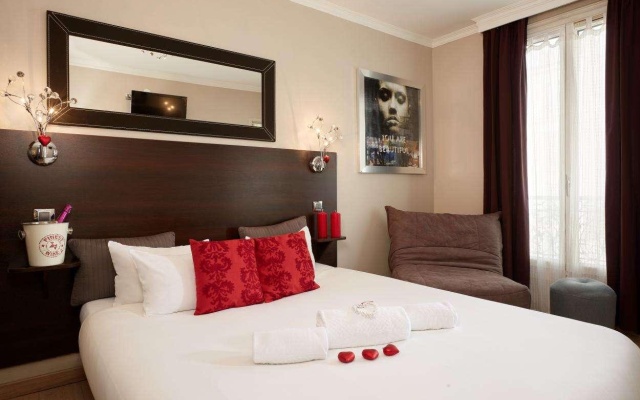 Standard Triple room