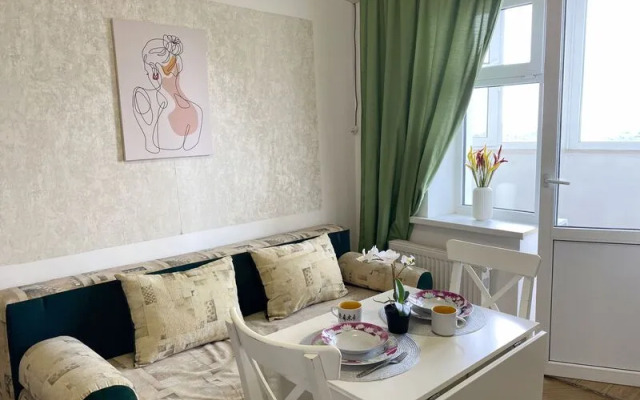 Йо Плейс на улице Восточно-Кругликовская, д. 22