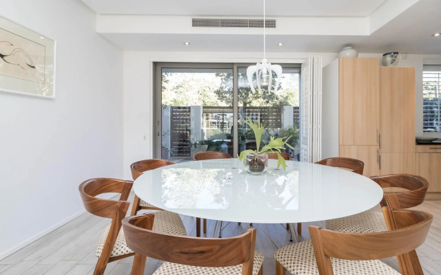 Mountain Marina Luxury Apartments