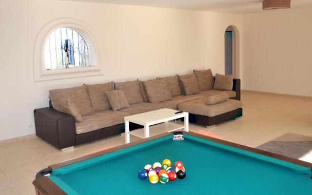 Villa on the Beach by GalanteVasques