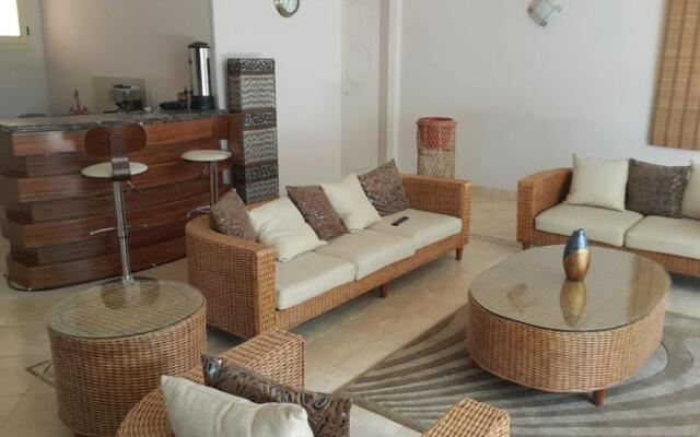 Super luxurious villa with large landscape areas
