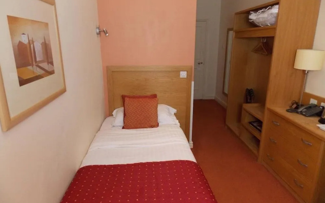 Woodlands Hotel