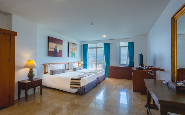 Waterfront Suites Phuket by Centara