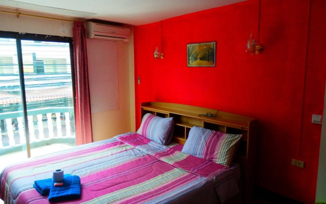 Evelyn Residence
