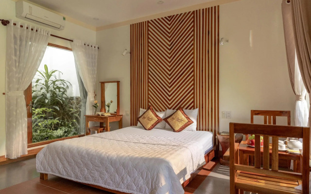 Little Garden Bungalow