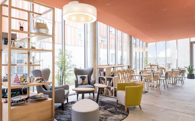 Aparthotel Adagio Access Paris Massy Gare TGV