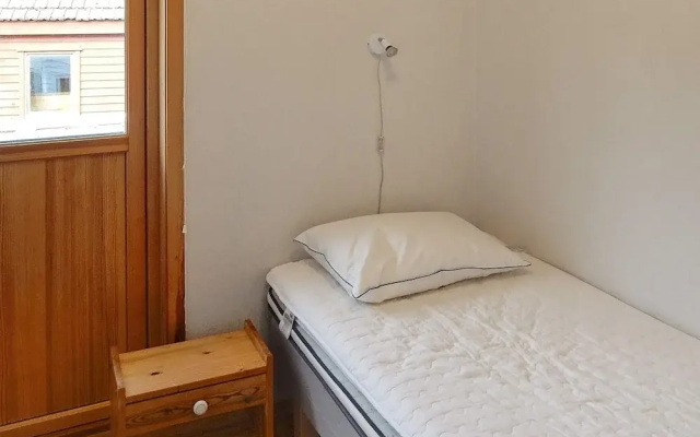 8 Person Holiday Home in Skiftun