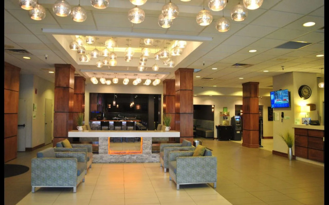 Clarion Pointe Hopkinsville near The Bruce Convention Center