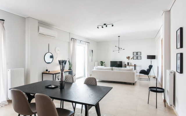 UPSTREET Superb & Comfy 2 BD Apt-Marousi