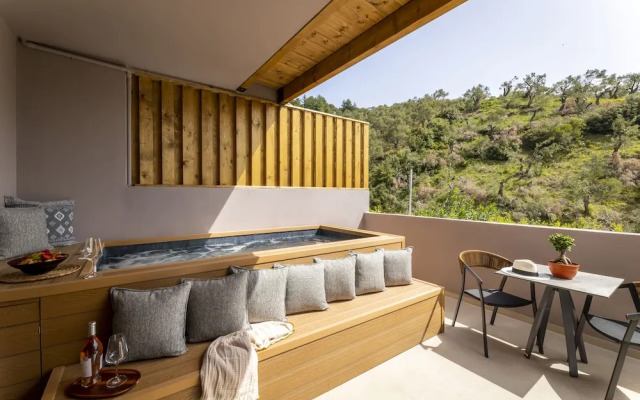 Avaton Suites & Villa Philian Collection