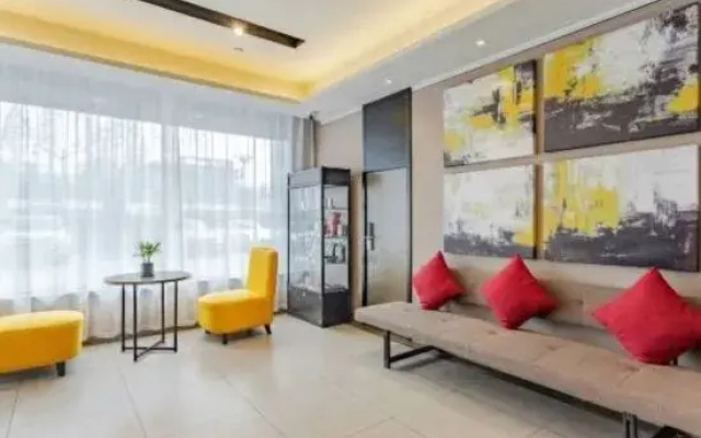 Homeinn Plus Hotel (Hefei Huaihe Road Pedestrian Street)