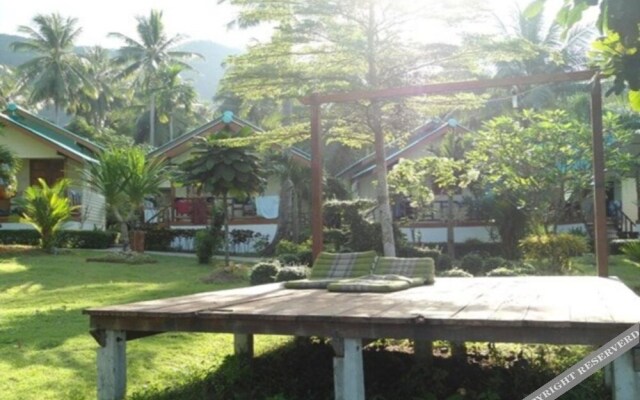 Green Cottage Beach Resort