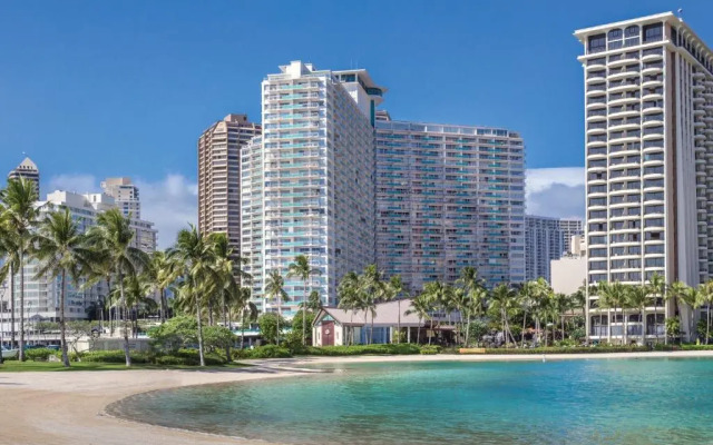 Ilikai Hotel & Luxury Suites