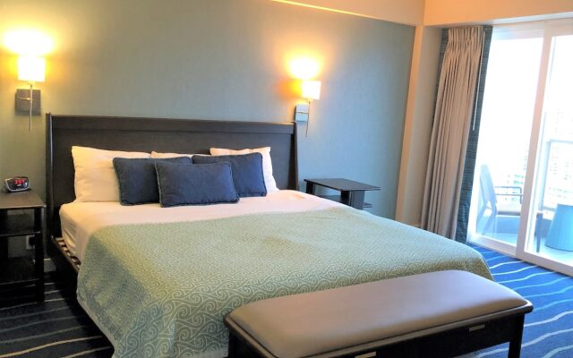 Castle at Ala Moana Hotel