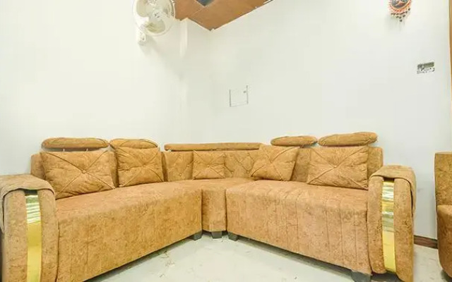 Fabhotel Midnight Inn