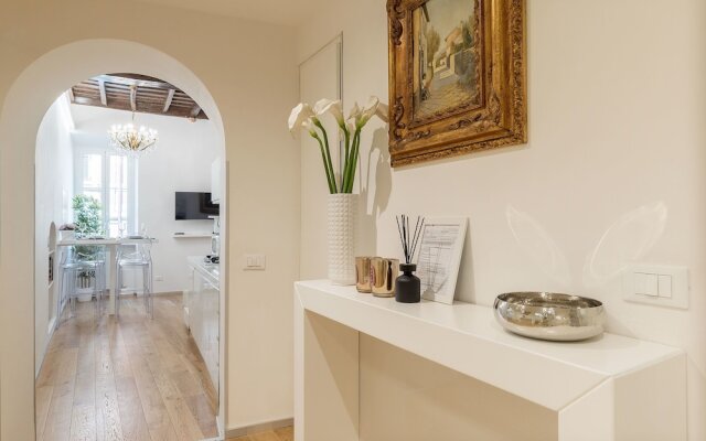 Leisure & Relax near Trevi Fountain