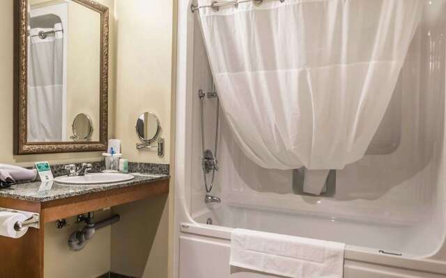 Quality Suites Drummondville
