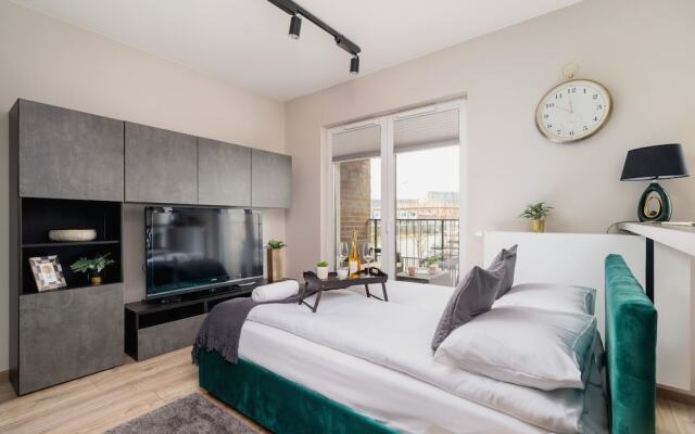 Studio Rakowicka by Renters