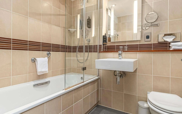 Mercure White Hart Hotel Salisbury and Apartments