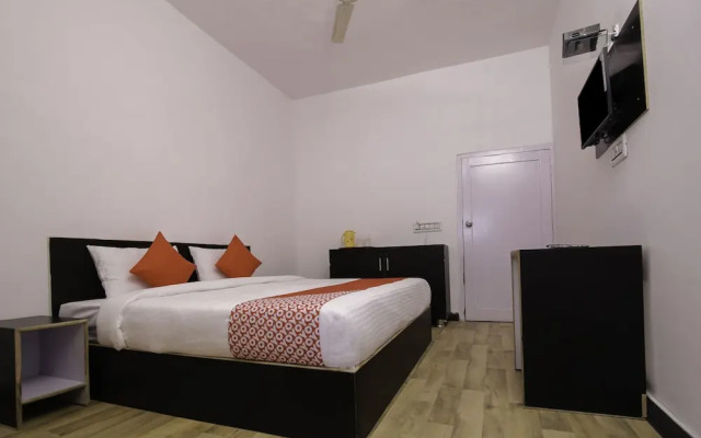 Sahdev Guest House By OYO Rooms