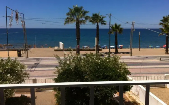 Beachfront Quarteira 1