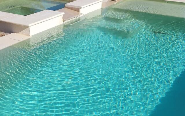 Villa Carry le Rouet 400m de la plage Tulièree