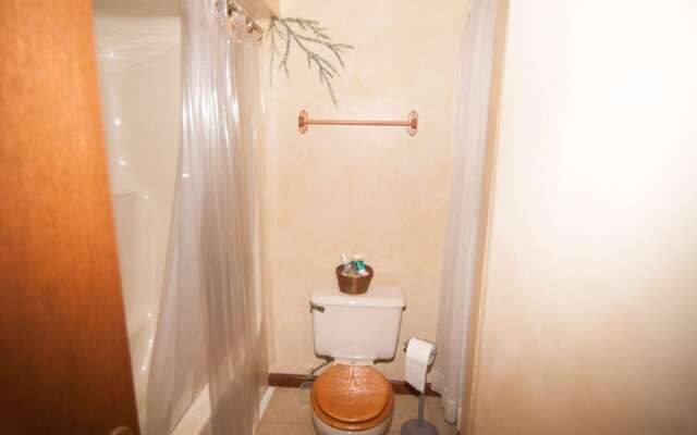 Slopeside Condo D102