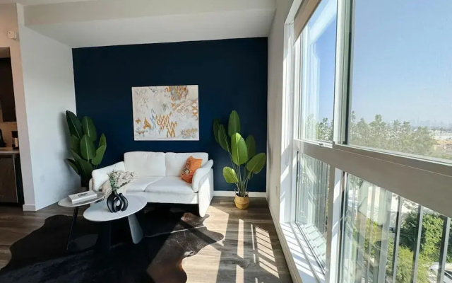 Contemporary Mid-hollywood Home Dtla View Parking