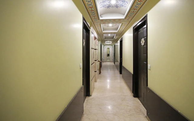 Hotel Grande Residency