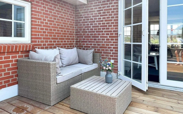 6 Person Holiday Home in Blavand