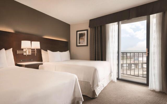 Radisson Hotel Cincinnati Riverfront
