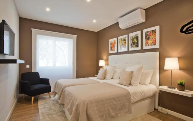 Central Apartment 127 by Saboia Collection