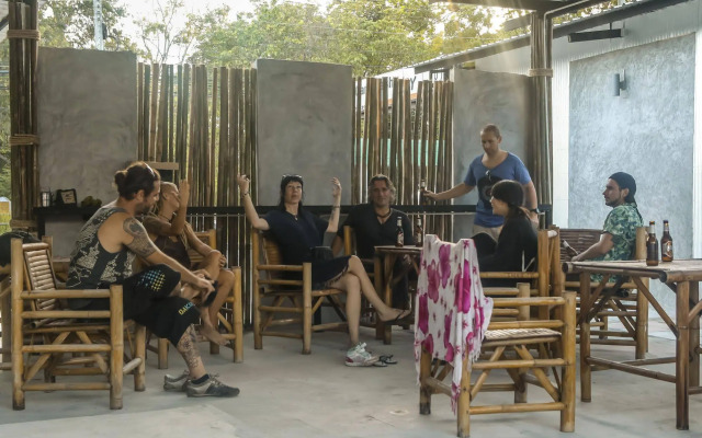 Phanganist Hostel