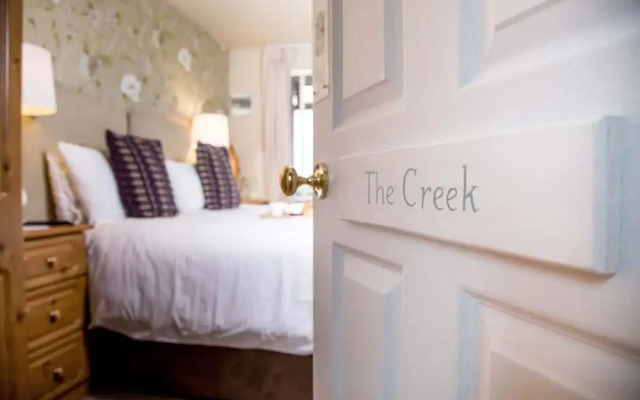 Fields Lodge Bed & Breakfast