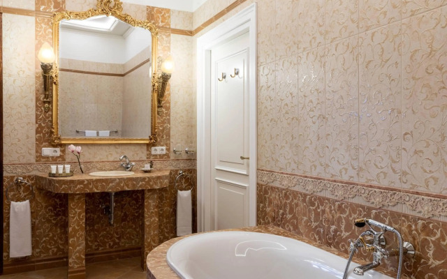 Schloss Lieser, Autograph Collection