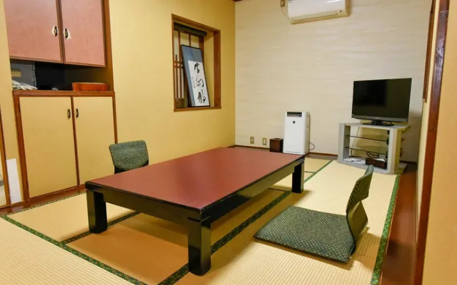 Hamazen Ryokan